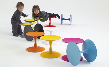 Nanna Ditzel trissestol i nye farver - spændende dansk møbeldesign